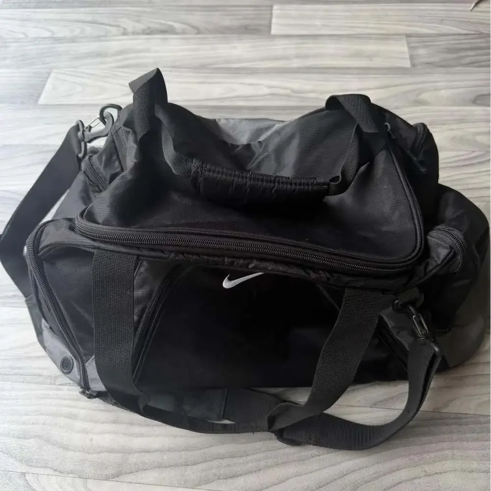Vintage Y2K Nike Golf Black & Grey Duffle Bag